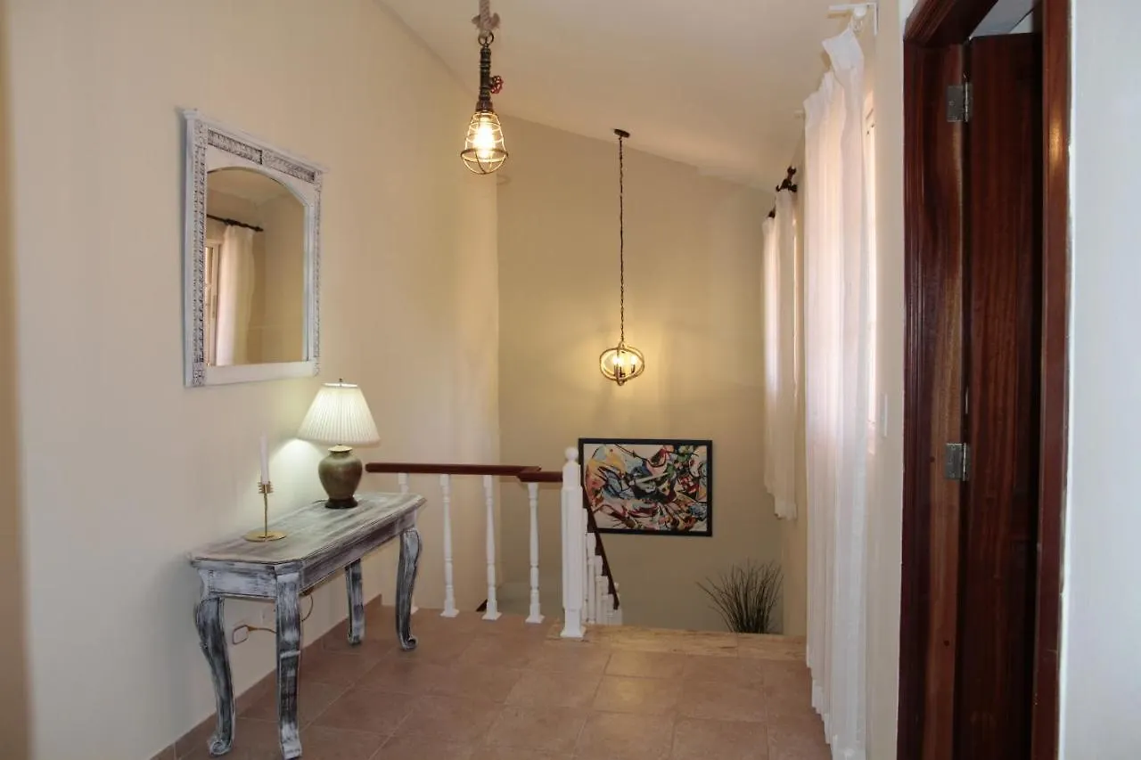 Cocotal, Villa Tropical En Punta Cana