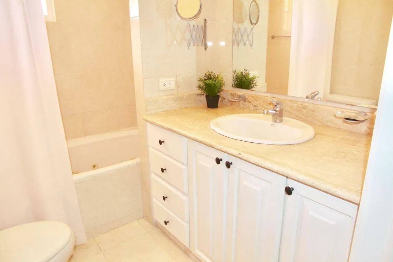 Cocotal, Villa Tropical En Punta Cana